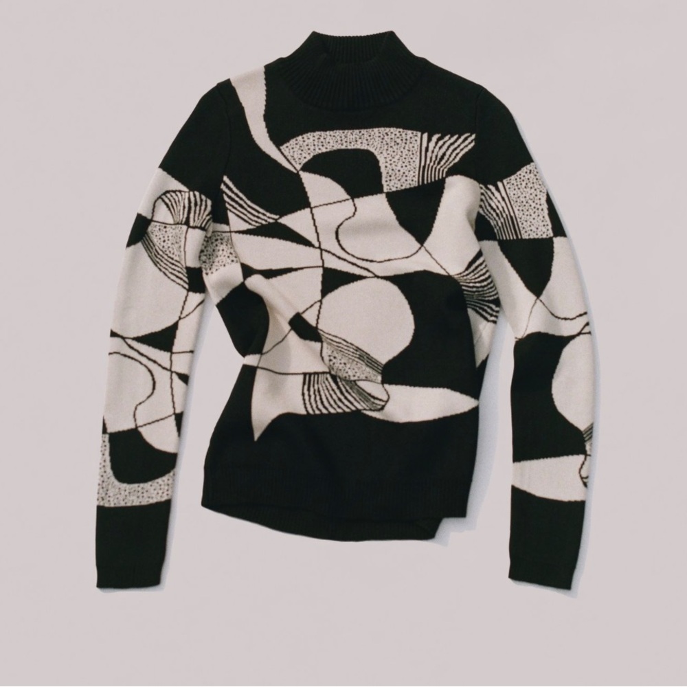 Une Heures Italian Silk Sweater Large